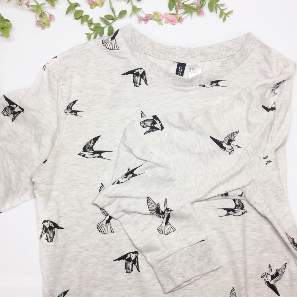 H&M Divided Gray Swallow Crewneck Pullover